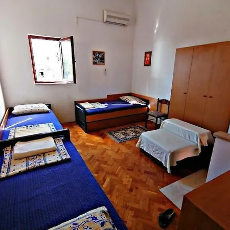 Manuela 3* Igrane